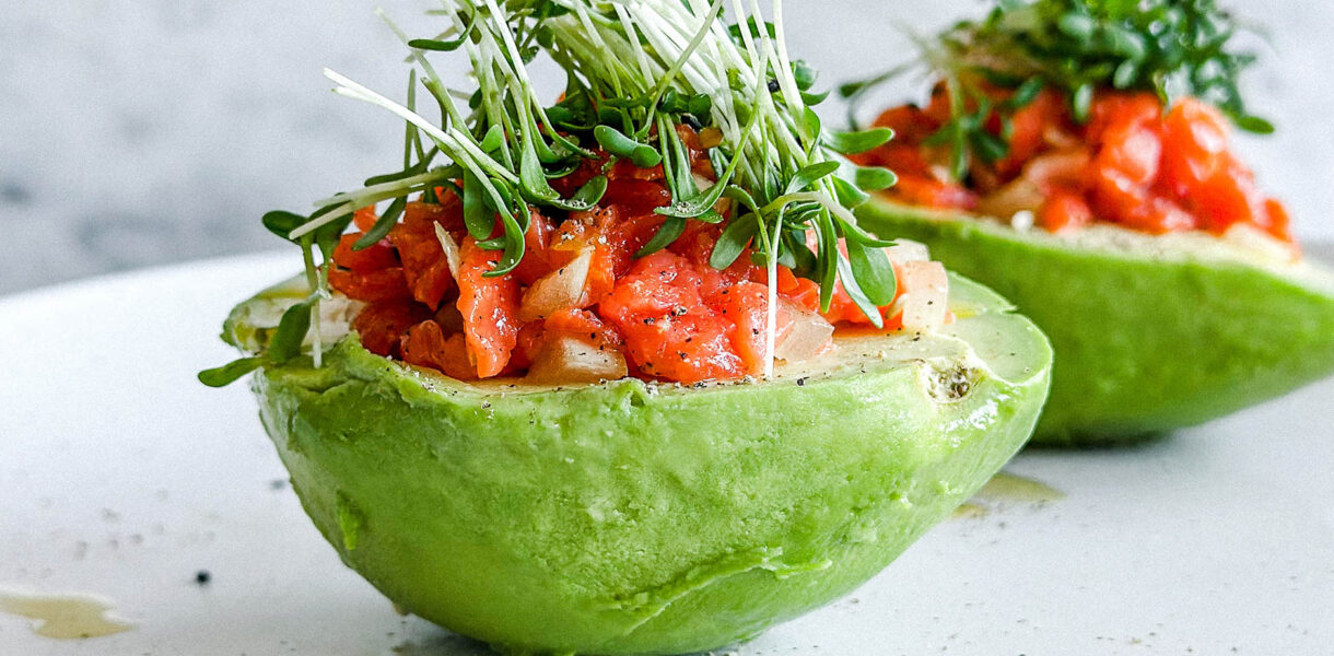 Łosoś z wasabi w awokado
